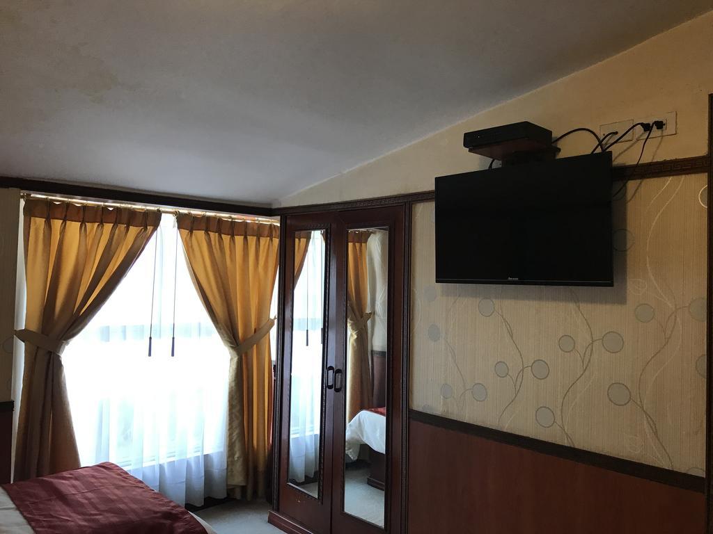 Hotel Inca Imperial Quito Extérieur photo